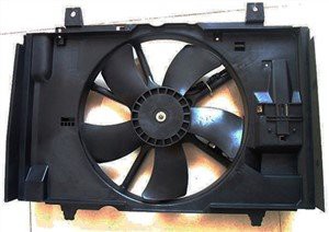Nissan Versa 12 ventilaatorikomplekt OEM 21481-1HS3A